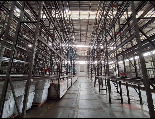 8,558M² WAREHOUSE TO LET IN DENVER